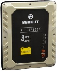 Пуско-зарядное устройство Berkut JSC300С 12В 300А встроенная батарея